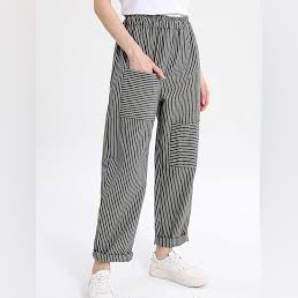 Artsy Patch Pocket Casual Linen Ankle Pants